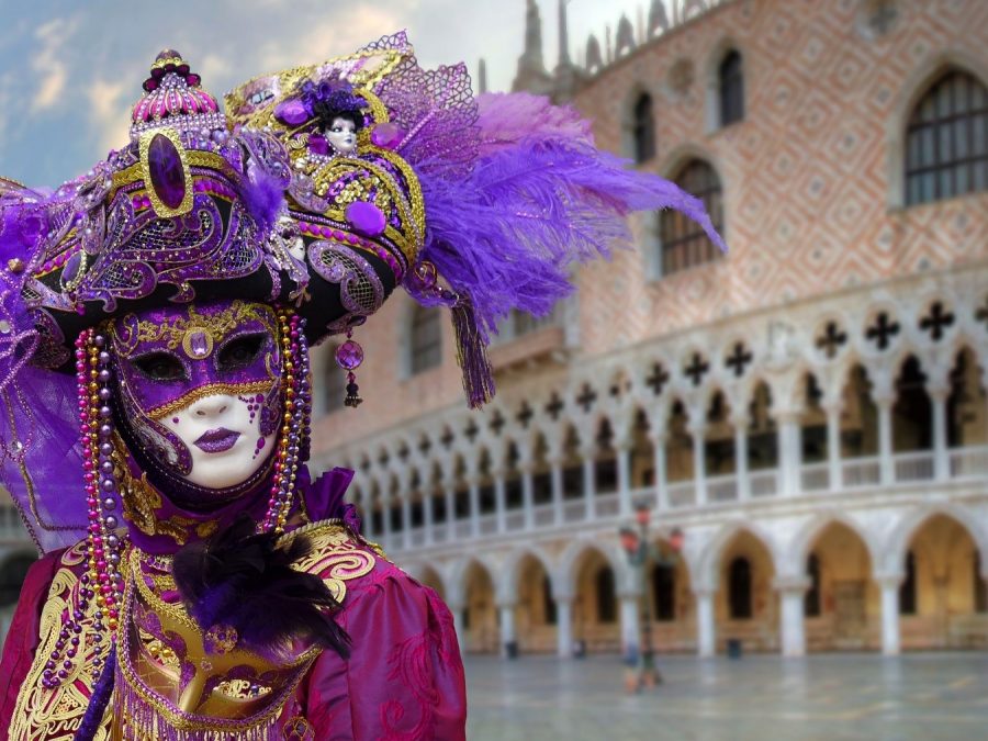 Kitzalet Carnaval de Venecia 1 900x675 - Venecia: ciudad de letras y Carnaval