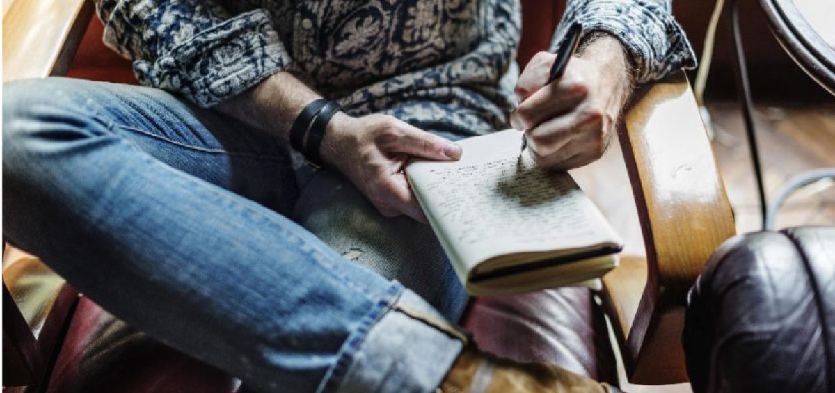 7 escenarios perfectos para tu próxima aventura: El arte de autopublicar tu libro de viajes por Rafael Eladio Núñez Aponte